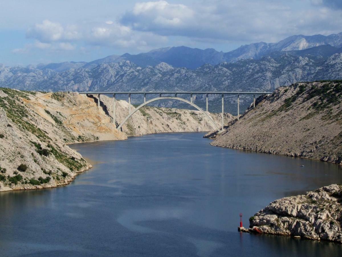 Apartmani Mala Sirena Maslenica Buitenkant foto