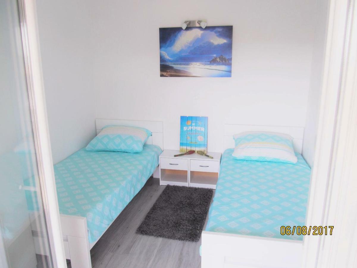 Apartmani Mala Sirena Maslenica Buitenkant foto