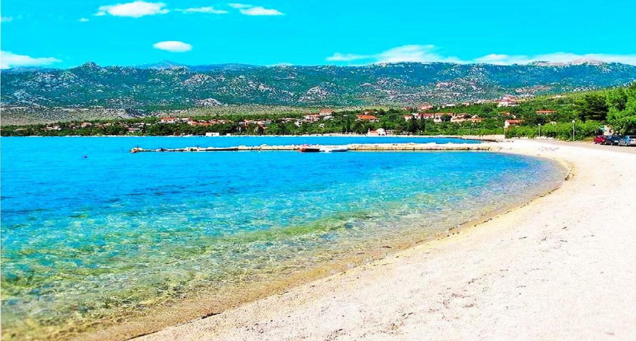 Apartmani Mala Sirena Maslenica Buitenkant foto